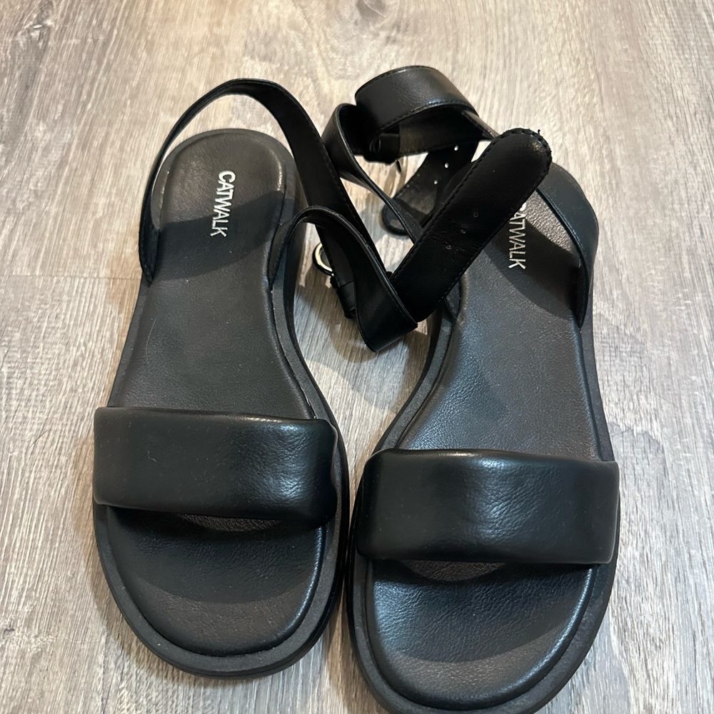 Catwalk Black Women's Sandals - Picture 2 of 3